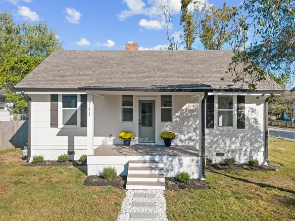 711 Lawrence St, Old Hickory, TN 37138