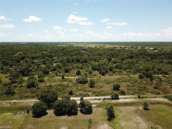 4th image of 18621 River Estates Ln