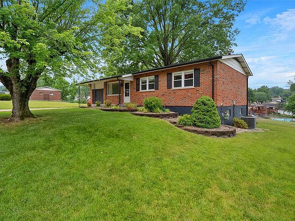 3rd image of 10733 Antrill Dr