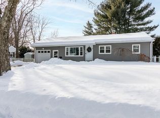 65 Pequot Trl, East Greenwich, RI 02818