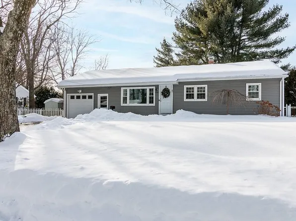 65 Pequot Trl, East Greenwich, RI 02818