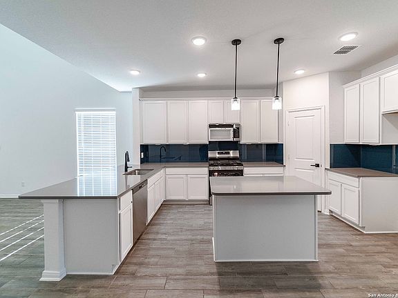 5th image of 12810 Hush Drive