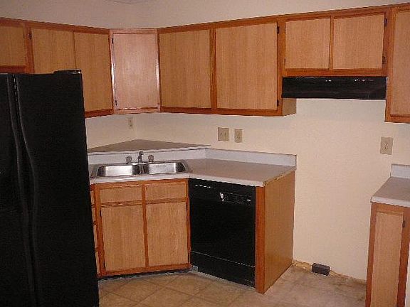 3rd image of 11046 Amburg Ct