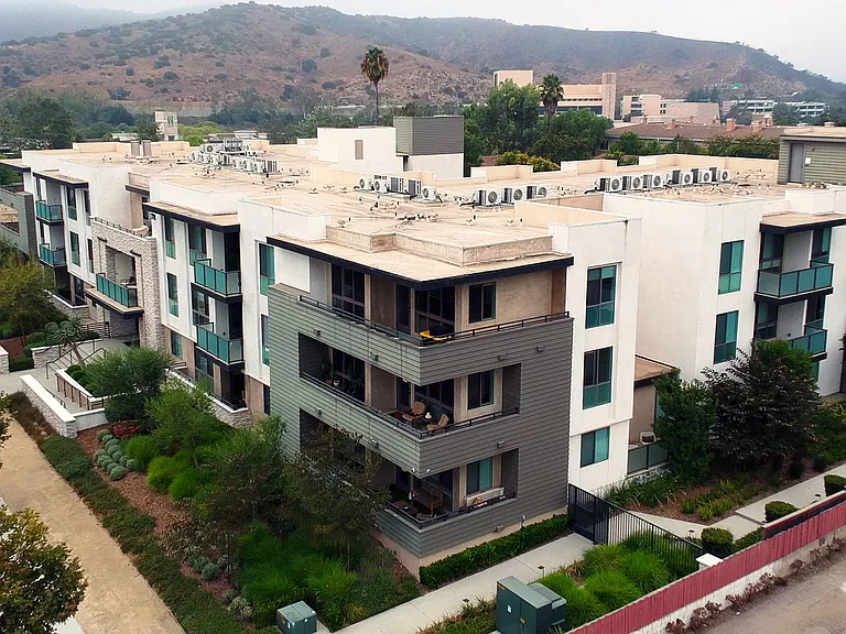 77 North Apartments — Photo 5