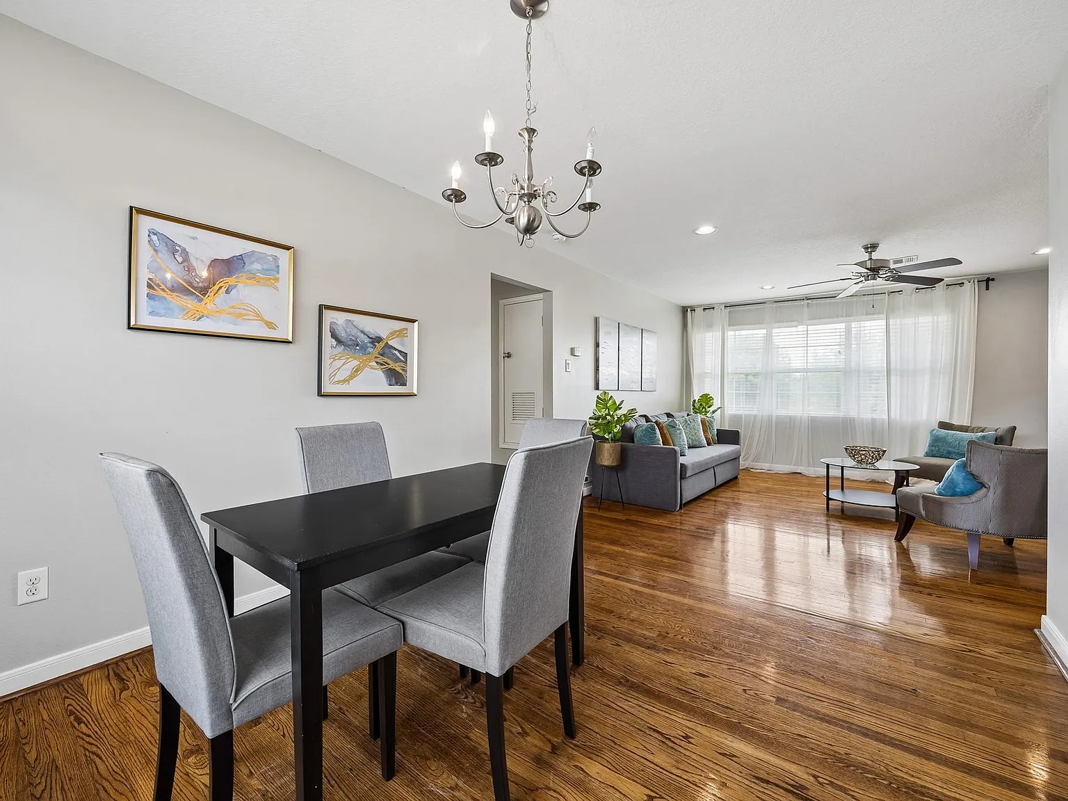 2 bed, 1.0 bath, 4236 sqft, $1,300 — Photo 1