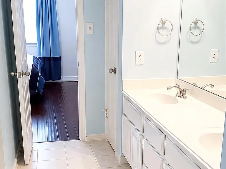 3814 Bayou Bend Ct — Photo 21