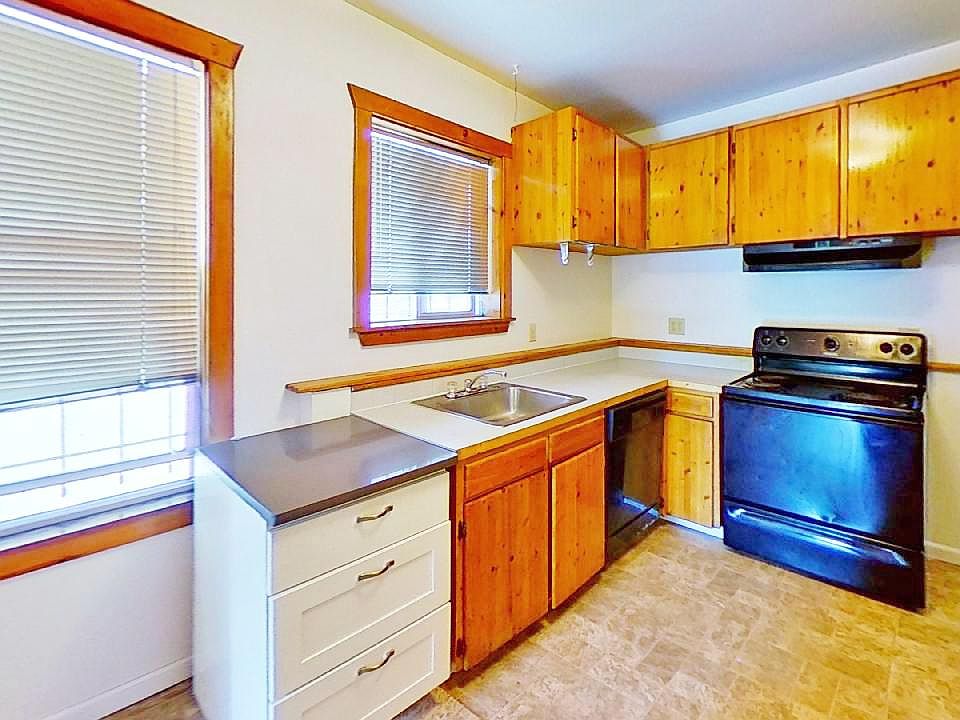 1st image of 514 E Denny Way Unit 1