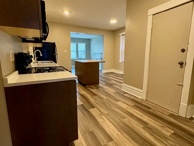 4139 Lafayette Ave #1W — Photo 15