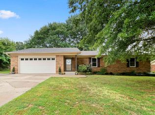 213 Western Hills Dr, Searcy, AR 72143