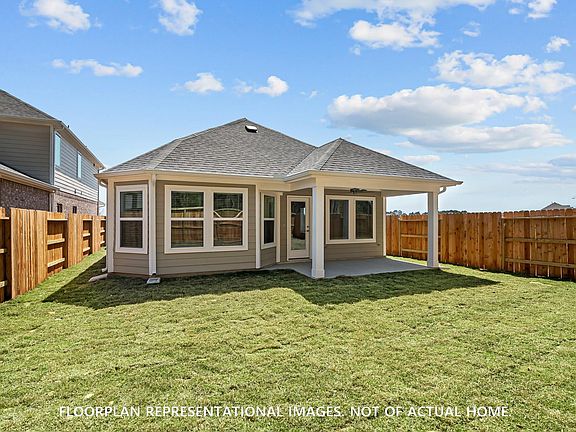 4th image of 32514 Lantana Fields Rd