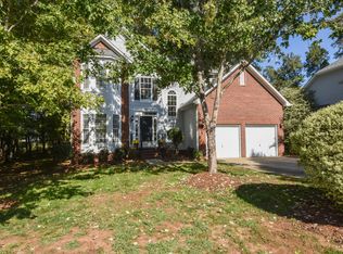 8811 Stags Leap Ct, Charlotte, NC 28277