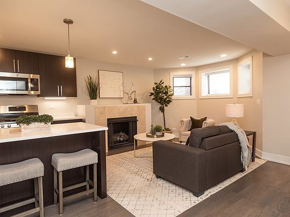 3rd image of 807 W Bradley Pl #G