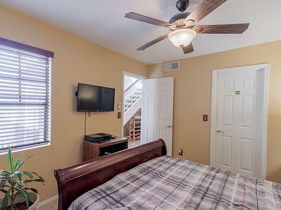 5th image of 250 W Juniper Ave Unit 27