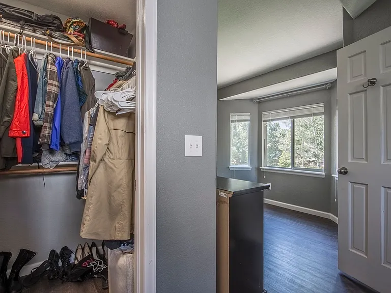 1275 S Boyero Ct — Photo 23