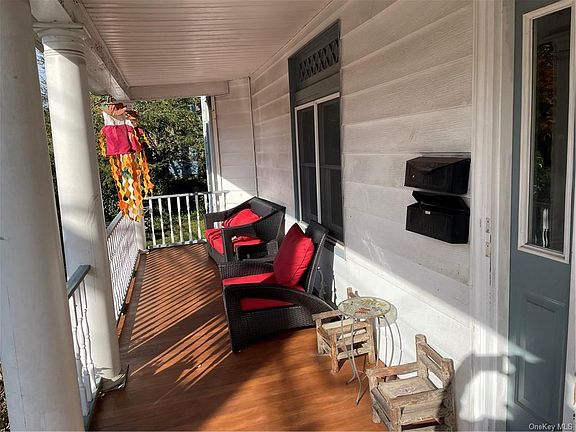 3rd image of 35 Mount Hope Blvd #1
