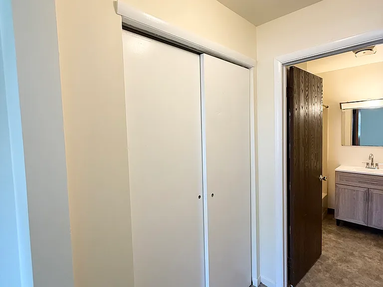 717 N Saint Elmo St #1 — Photo 12