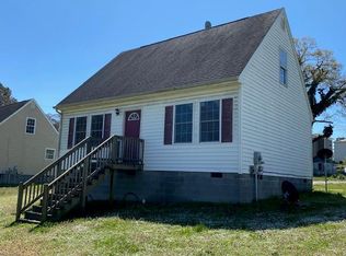 403 Tucker Ave, Crewe, VA 23930