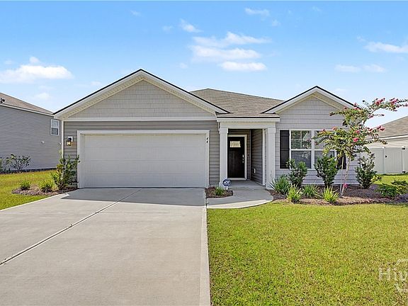 3rd image of 44 Autumns Wood Drive