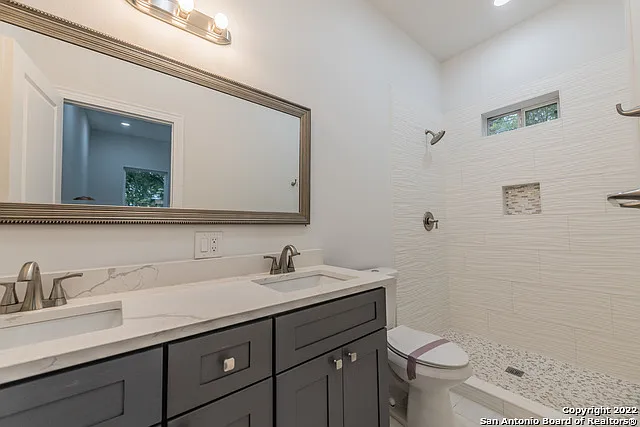121 W Highland Blvd #101 — Photo 24