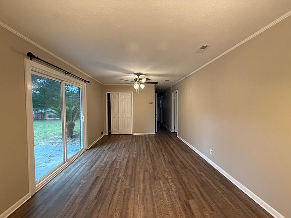 5th image of 613 Morgan Ln