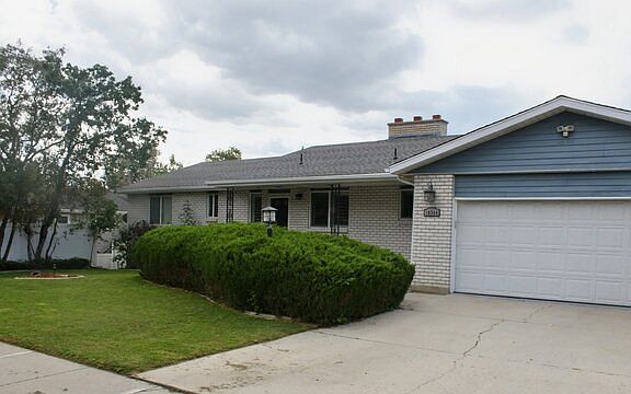 2nd image of 10344 S Eastdell Dr