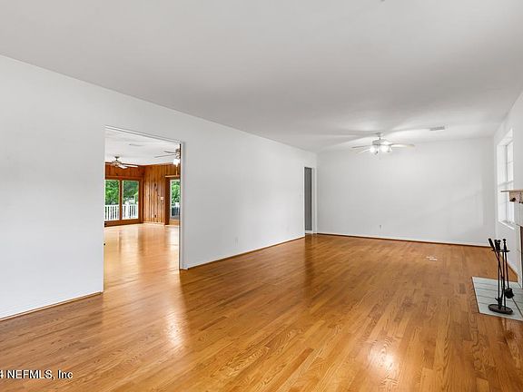 5th image of 1916 SAN MARIE Drive S