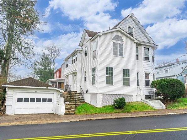 97 Fenner Ave FLOOR 2