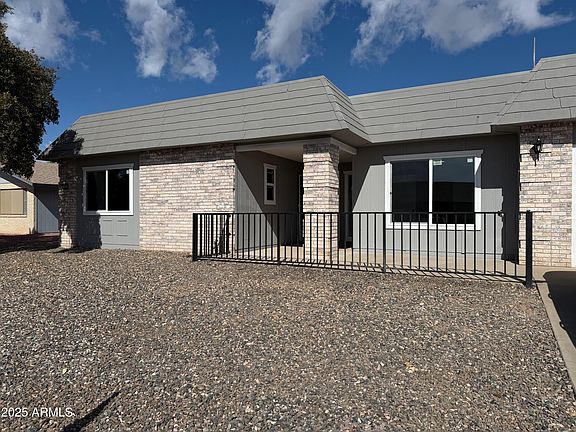 3rd image of 9862 W COMSTOCK Court