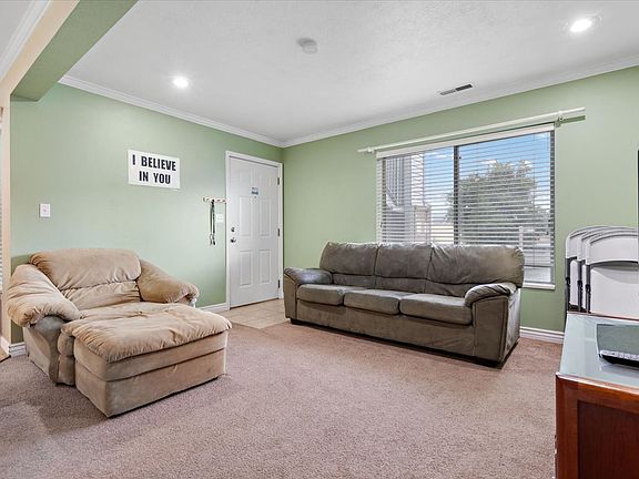 2nd image of 1541 N Riverside Ave #18