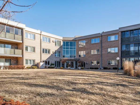 4350 Brookside Ct APT 103, Edina, MN 55436