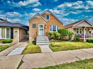 7018 40th Pl, Berwyn, IL 60402