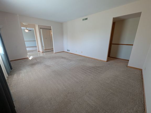 4th image of 4913 W Oakwood Dr