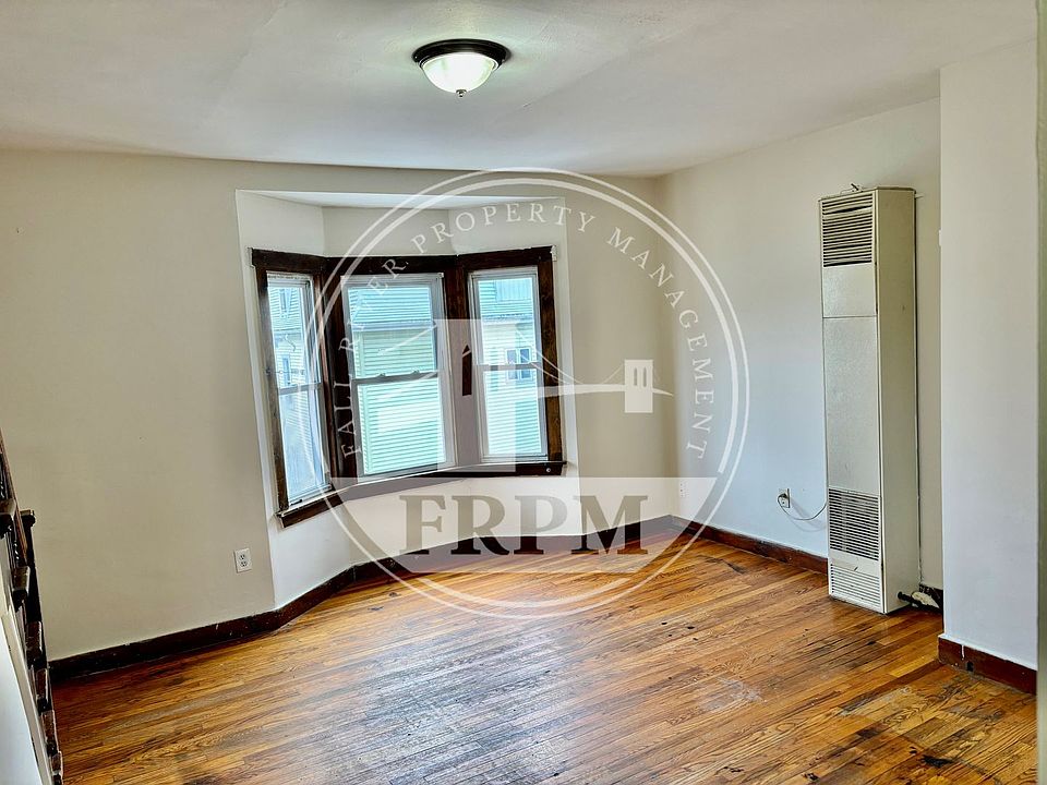 118 Seabury St 118 Seabury St Fall River MA Zillow