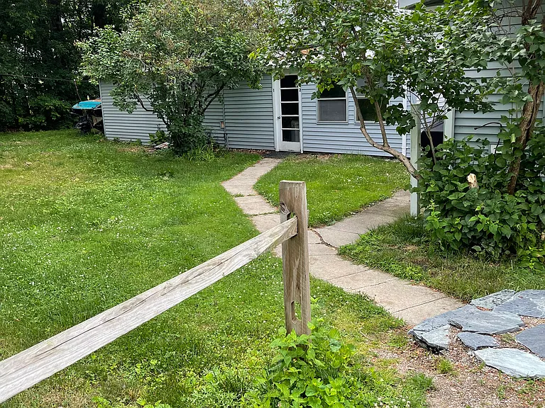 650 E Lakeshore Dr — Photo 11
