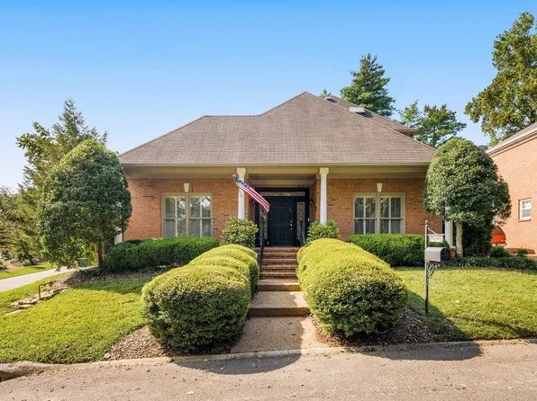 701 Vail Ct, Nashville, TN 37215