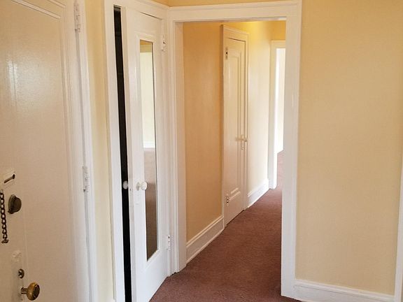 4th image of 5217 N Sawyer Ave