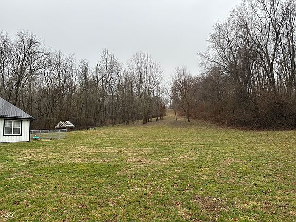 4th image of 1458 River Rd