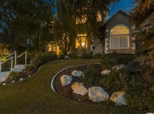 80 N Foxhill Rd, North Salt Lake, UT 84054