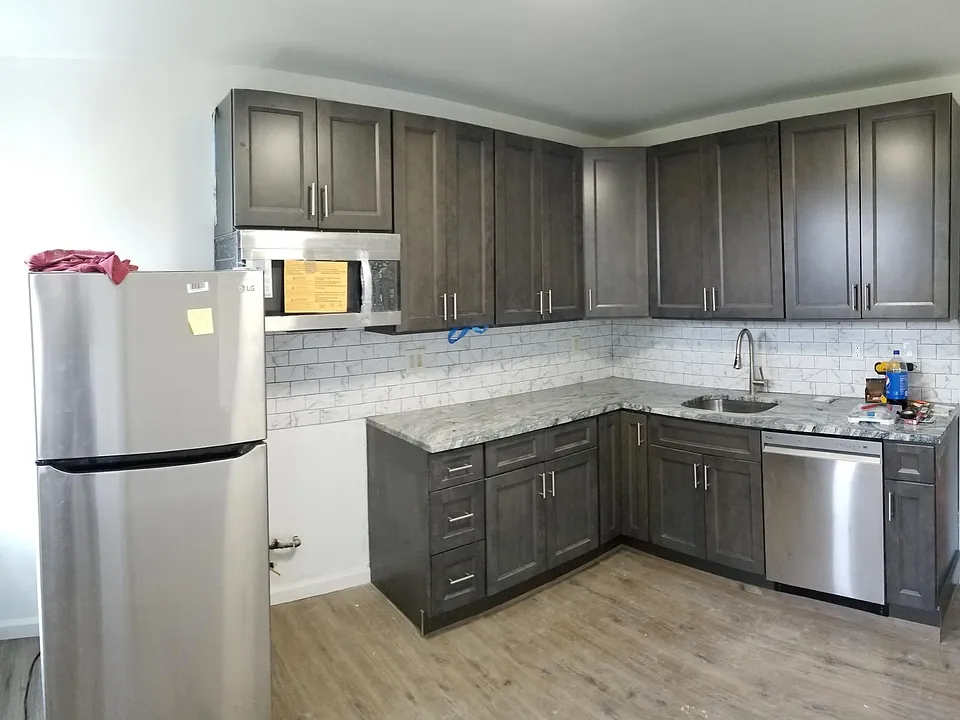 161 9th St #1