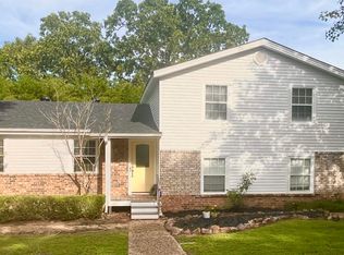 2 Idlewood Pl, Maumelle, AR 72113
