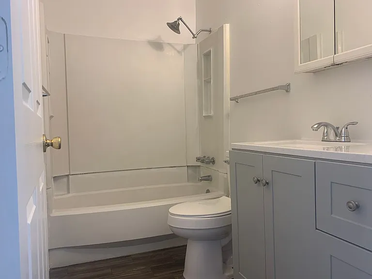 12120 Candelaria Rd NE — Photo 16
