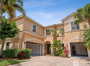 1273 Beacon Cir, Wellington, FL 33414