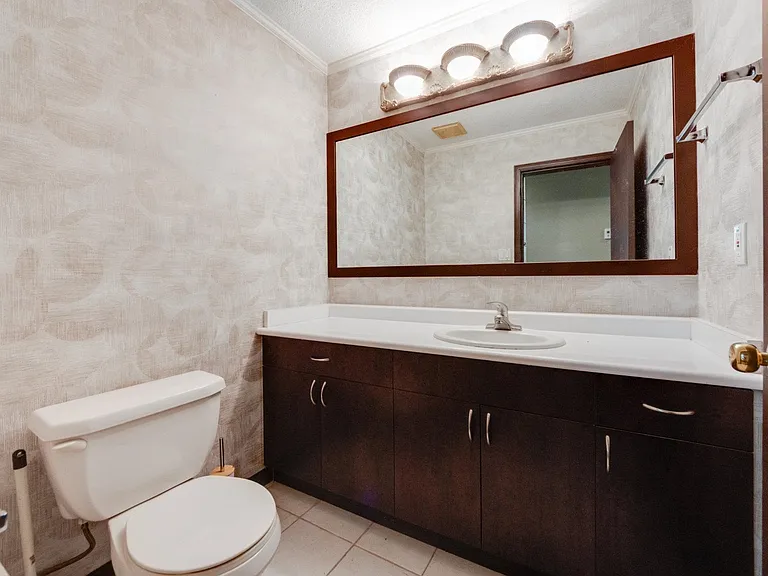 5191 Chetwynd Ave — Photo 4