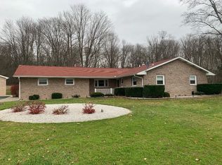 105 Parkway Dr, Conneautville, PA 16406