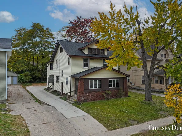 842 Eastern Ave SE, Grand Rapids, MI 49507