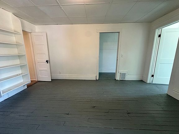 5th image of 106 Battle Creek Ave #2
