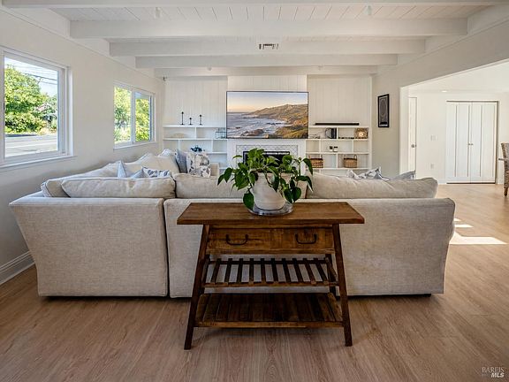 3rd image of 1340 Parsons Drive
