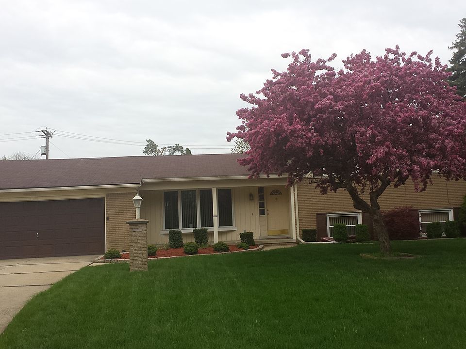 1st image of 37634 Brookwood Dr