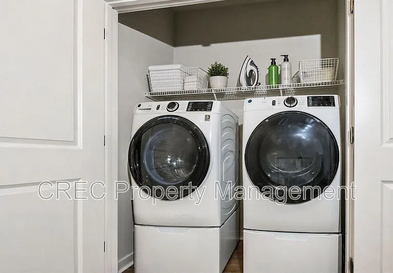 596 Scholar Way — Photo 31