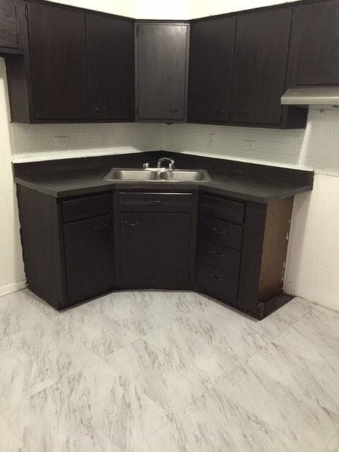 1st image of 7421 S Yates Blvd APT 2E
